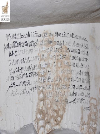 DelB-Tomb with erotic graffiti-011
