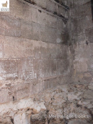Red pyramid-018