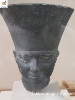 Head of Userkaf-002