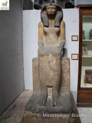 Queen Mutnofret mother ot Thutmes II-002