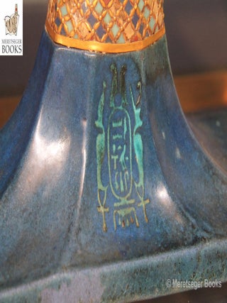 Tutankhamen-Beds and headrests-005
