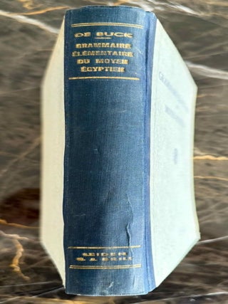 Item #M0248b Grammaire &eacute;l&eacute;mentaire du moyen &eacute;gyptien. BUCK Adriaan, de[newline]M0248b-00.jpeg