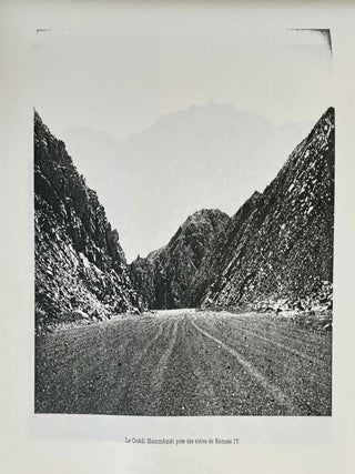 Les inscriptions hi&eacute;roglyphiques et hi&eacute;ratiques du Ou&acirc;di Hamm&acirc;m&acirc;t. Fasc. 1: texte et Fasc. 2: Planches (complete set). XEROX.[newline]M0380f-09.jpeg