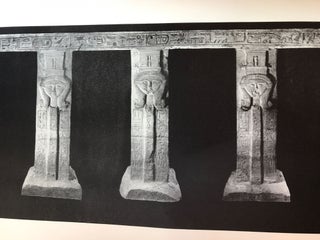 Le petit temple d'Abou Simbel, vol. 1: Etude archéologique et épigraphique, essai d'interprétation. Vol. 2: Planches (complete set)[newline]M0452c-08.jpg