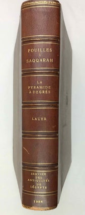 Item #M0965c La pyramide à degrés: l'architecture. Tome I: Texte. Tome II: Planches. Tome...