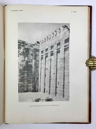La pyramide &agrave; degr&eacute;s: l'architecture. Tome I: Texte. Tome II: Planches. Tome III: Compl&eacute;ments. Tome IV: Inscriptions grav&eacute;es sur les vases. Fasc. 1: Planches. Fasc. 2: Texte. Tome V: Inscriptions &agrave; l'encre sur les vases (complete set)
