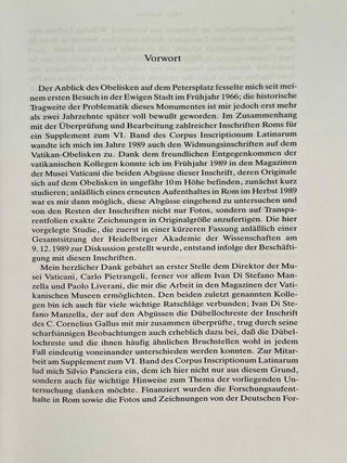 Der Obelisk auf dem Petersplatz in Rom. Ein historisches Monument der Antike.[newline]M10050a-04.jpeg