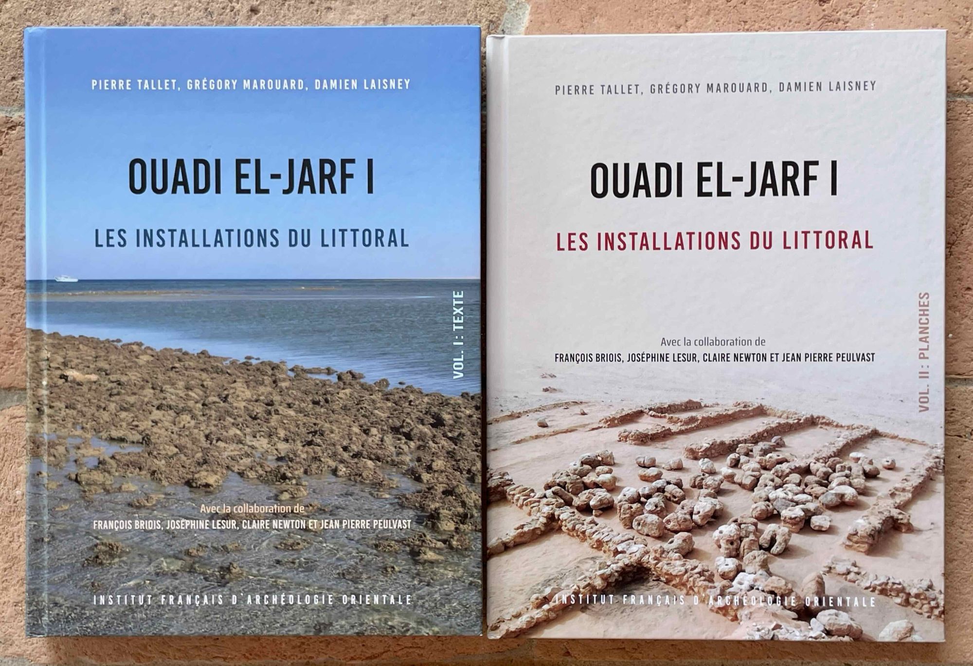 Ouadi el-Jarf I. Les installations du littoral. Vol. I: Texte. Vol. II ...