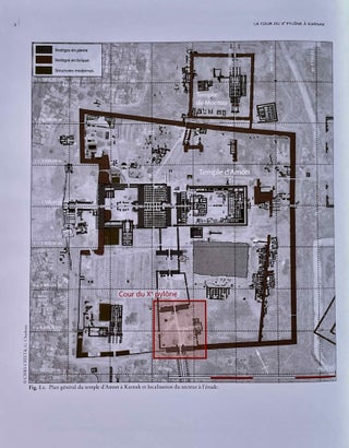 La cour du Xe pylône à Karnak. Les fouilles de Michel Azim de 1975 à 1977.