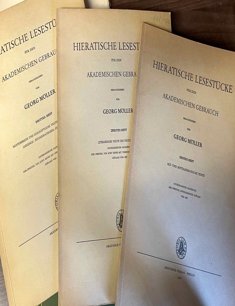 Item #M1114m Hieratische Lesest&uuml;cke. Hefte I, II & III (complete set). M&Ouml;LLER Georg.[newline]M1114m-00.jpeg
