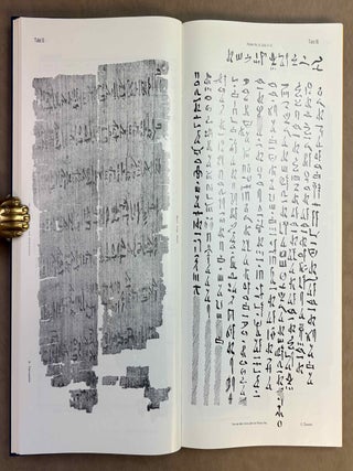 Hieratische Pal&auml;ographie. Die altaegyptische Buchschrift in ihrer Entwicklung von der f&uuml;nften Dynastie bis zur r&ouml;mischen Zeit. Band I, II & III (complete set) + Erg&auml;nzungsheft zu Band I und Band II.[newline]M1120o-09.jpeg