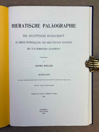 Hieratische Pal&auml;ographie. Die altaegyptische Buchschrift in ihrer Entwicklung von der f&uuml;nften Dynastie bis zur r&ouml;mischen Zeit. Band I, II & III (complete set) + Erg&auml;nzungsheft zu Band I und Band II.[newline]M1120o-15.jpeg