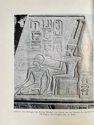 Akademieschriften, 1950-1967. 1) Eine &auml;gyptische Schreibpalette als Rechenbrett. 2) Alt&auml;gyptische Festdaten. 3) Der Denkstein Sethos' I. f&uuml;r die Kapelle Ramses' I. in Abydos. 4) Die Deutung der Geheimnisse des Rituals f&uuml;r die Abwehr des B&ouml;sen. 5) Hieroglyphen - Untersuchungen zum Ursprung der Schrift. 6) Kanais. Der Tempel Sethos I. im Wadi Mia. 7) Die Reinigung Pharaohs in einem memphitischen Tempel (Berlin P 13242). 8) Das sch&ouml;ne Fest vom W&uuml;stentale. Festbr&auml;uche einer Totenstadt. 9) Die Schrift der verborgenen Kammer in K&ouml;nigsgr&auml;bern der 18. Dynastie. (Gliederung, Titel und Vermerke). 10) Zum Kr&ouml;nungstag der K&ouml;nigin Hatscheps&ucirc;t. 11) Zur Kr&ouml;nungstitulatur der Pyramidenzeit. 12) Zum Weltbild der Jenseitsf&uuml;hrer des neuen Reiches.[newline]M11917-35.jpeg