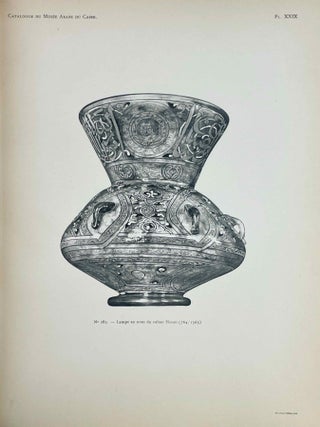 Catalogue g&eacute;n&eacute;ral du Mus&eacute;e arabe du Caire. Lampes et bouteilles en verre &eacute;maill&eacute;.[newline]M12690-08.jpeg