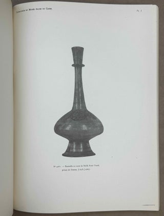 Catalogue général du Musée arabe du Caire. Lampes et bouteilles en verre émaillé.