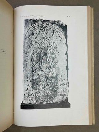Le tombeau de P&eacute;tosiris. Rapports pr&eacute;liminaires et &eacute;tudes, 1920-1923.