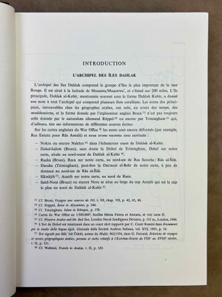 St&egrave;les fun&eacute;raires musulmanes des Iles Dahlak (Mer Rouge). Tome I: Introduction, documents et indices. Tome II: Tableaux et planches (complete set)[newline]M13183-02.jpeg
