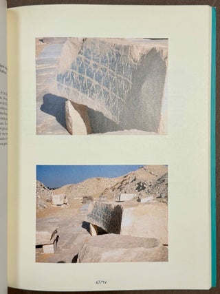 Regards sur une pyramide. Nazarat 'ala haram. Viewing a pyramid.