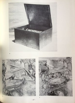Item #M1425a A history of the Giza necropolis. Vol. II: The tomb of queen Hetep-Heres, the mother...