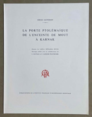 Item #M1491a La porte ptolémaïque de l'enceinte de Mout à Karnak. SAUNERON Serge