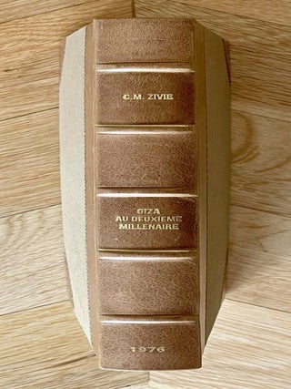 Item #M1774c Giza au deuxi&egrave;me mill&eacute;naire. ZIVIE Christiane M[newline]M1774c-00.jpeg