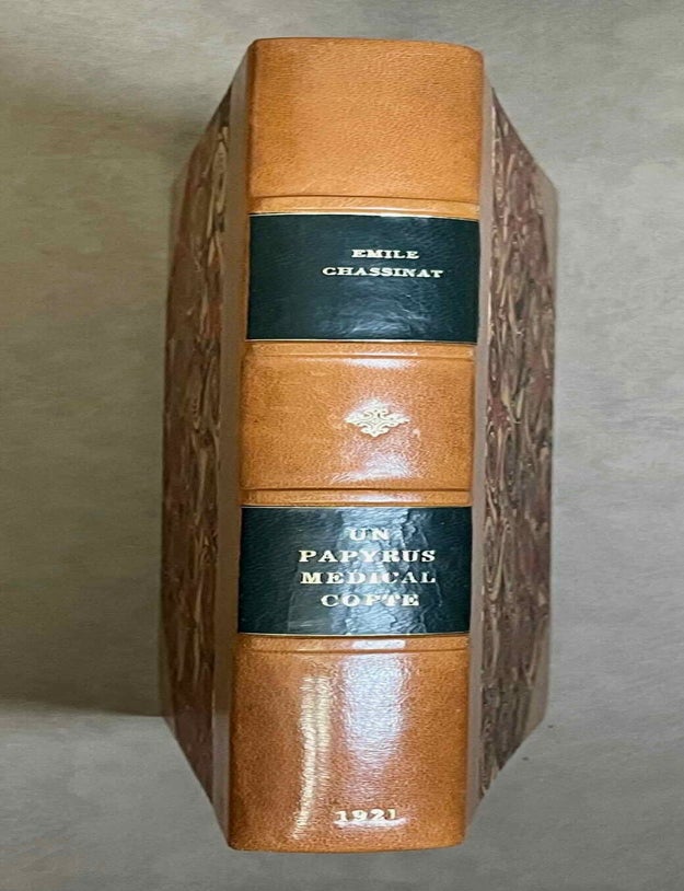 Item #M1976b Un papyrus m&eacute;dical copte. CHASSINAT Emile.[newline]M1976b-00.jpeg