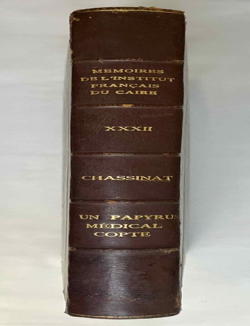 Item #M1976c Un papyrus m&eacute;dical copte. CHASSINAT Emile.