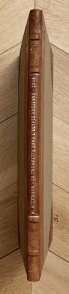 Item #M2103c La trompette dans l’Egypte ancienne. HICKMANN Hans