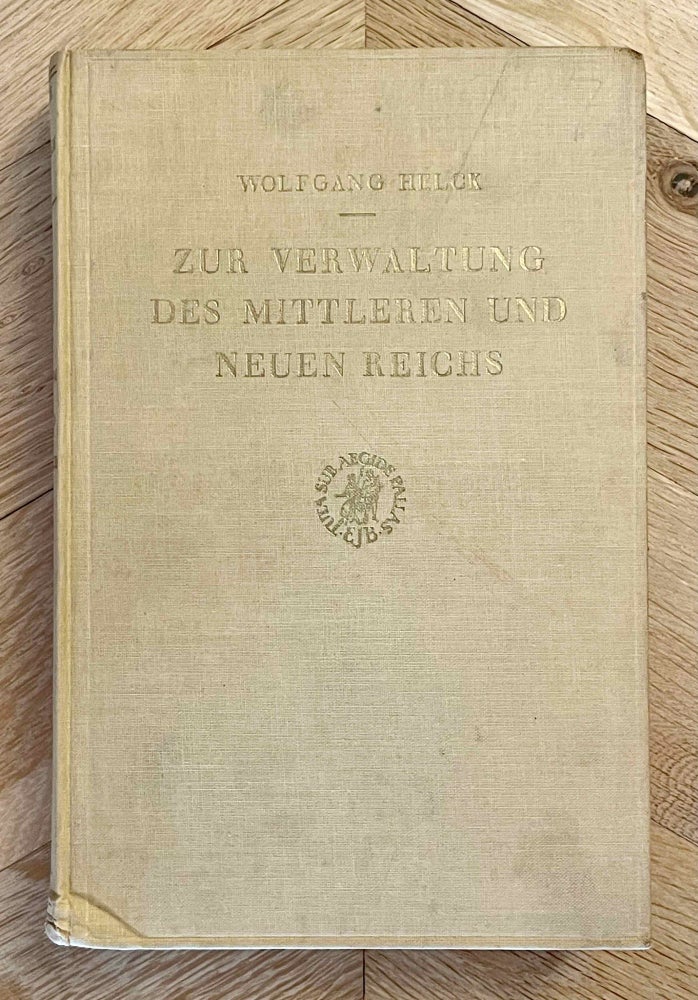 Item #M2193c Zur Verwaltung des Mittleren und Neuen Reichs. HELCK Wolfgang.[newline]M2193c-00.jpeg