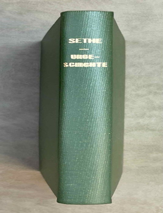 Item #M2330c Urgeschichte und &auml;lteste Religion der &Auml;gypter. SETHE Kurt.[newline]M2330c-00.jpeg