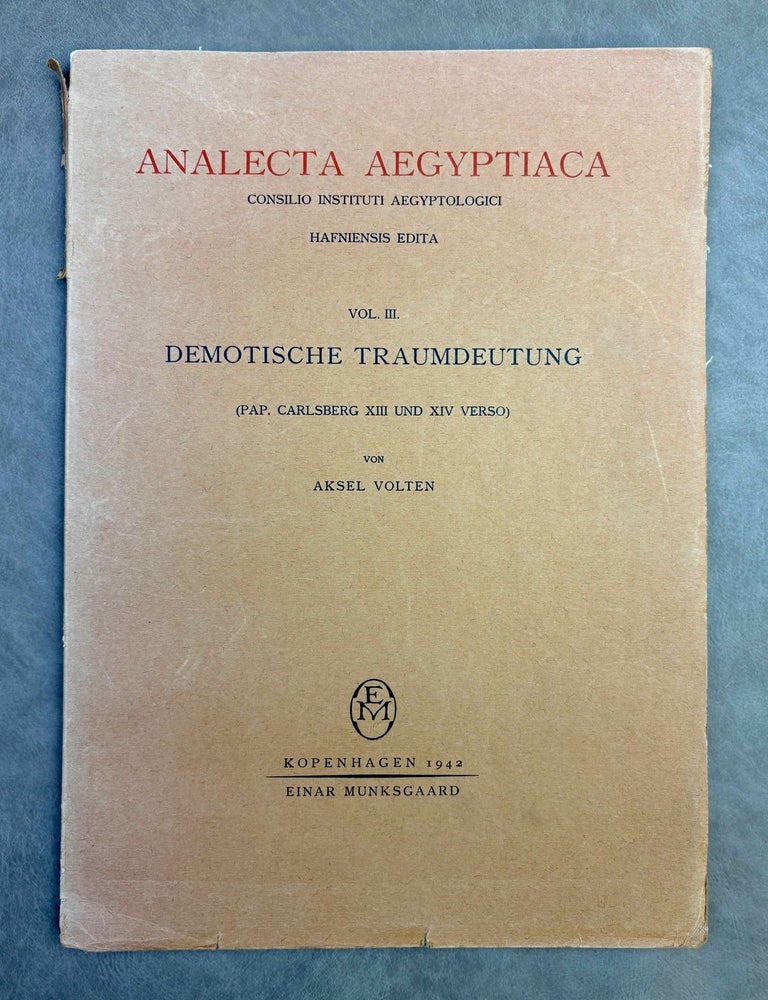 Item #M2364d Demotische Traumdeutung (Pap. Carlsberg XIII und XIV verso). VOLTEN Aksel.[newline]M2364d-00.jpeg