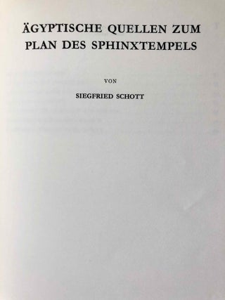 Der Harmachistempel des Chefren in Giseh, with: Ägyptische Quellen zum Plan des Sphinxtempels[newline]M2577a-08.jpg