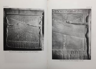 The Sarcophagus in the Tomb of Tutankhamun[newline]M2985b-13.jpg
