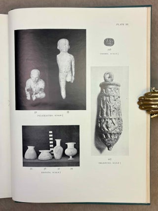 Aegyptiaca. A catalogue of Egyptian objects in the Aegean area.[newline]M3109d-14.jpeg