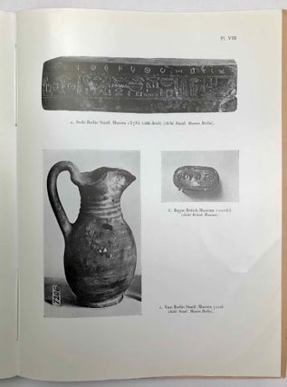 Objets pharaoniques à inscriptions cariennes[newline]M3254b-09.jpeg