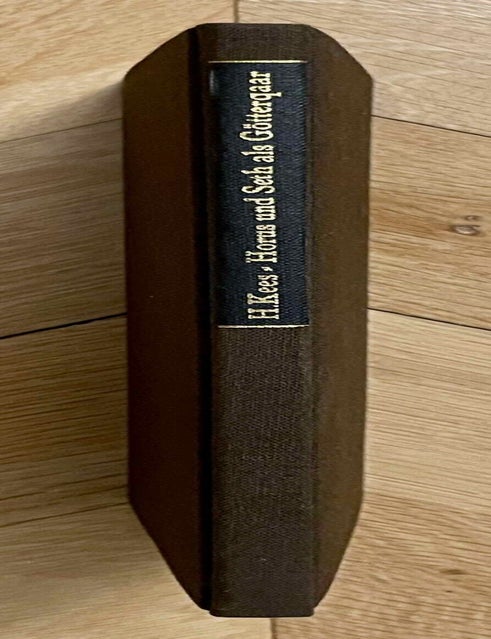 Item #M3319b Horus und Seth als G&ouml;tterpaar. 2 volumes (complete set). KEES Hermann.[newline]M3319b-00.jpeg