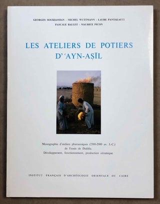 Item #M3344 Balat. Tome III: Les ateliers de potiers d'Ayn Asil. Fin de l'Ancien Empire,...[newline]M3344.jpeg