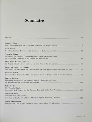 D'un monde &agrave; l'autre. Texte des pyramides & Textes des sarcophages.[newline]M3717l-02.jpeg