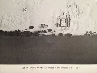 The fortress of Buhen. Vol. I: The archaeological report. Vol II: The inscriptions (complete set)[newline]M3917-02.jpg