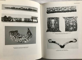 Tutankhamen's tomb series, 9 volumes. 1-A handlist to Howard Carter's catalogue of objects in Tutankhamun's tomb. 2-Hieratic inscriptions from the tomb of Tutankhamen. 3-Composite Bows from the Tomb of Tutankhamun. 4-Self bows and other archery tackle from the tomb of Tutankhamun. 5-The human remains from the tomb of Tutankhamun. 6-Musical instruments from the tomb of Tut'ankhamun. 7-Game-boxes and accessories from the tomb of Tutankhamun. 8-Chariots and Related Equipment from the Tomb of Tutankhamun. 9-Model boats from the tomb of Tut'ankhamûn.