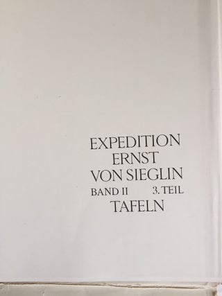 Expedition Ernst von Sieglin. Ausgrabungen in Alexandria. Die griechisch-ägyptische Sammlung Ernst von Sieglin. Band II. Dritter Teil: Die Gefässe in Stein und Ton. Knochenschnitzereien.