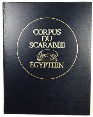 Corpus du scarabée égyptien. Tome I: Les scarabées royaux. Tome II: Analyse thématique (complete set)[newline]M4899d-13.jpeg
