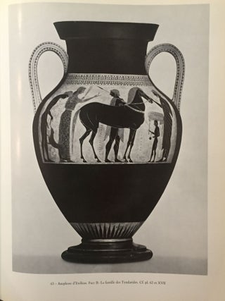 Le vase grec[newline]M5003-06.jpg