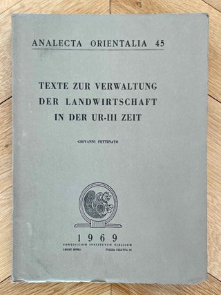 Item #M5449a Texte zur Verwaltung der Landwirtschaft in der Ur-III Zeit: die "runden...[newline]M5449a-00.jpeg