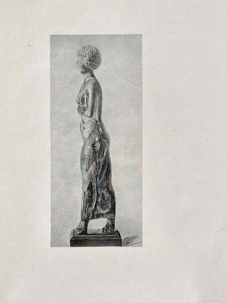 A Dama Takushit Museu Nacional, Rio de Janeiro (N. 178 arm. 121 - Sala Champollion). Algumas considerações sobre a estatuaria egypcia.[newline]M5695-05.jpeg