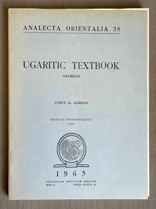 Ugaritic textbook. Grammar, texts in transliteration, cuneiforms selections, glossary, indices. 3 volumes (complete set)[newline]M6385a-02.jpeg