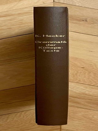 Item #M6388b Grammatik der K&uuml;ltepe-Texte. HECKER Karl[newline]M6388b-00.jpeg