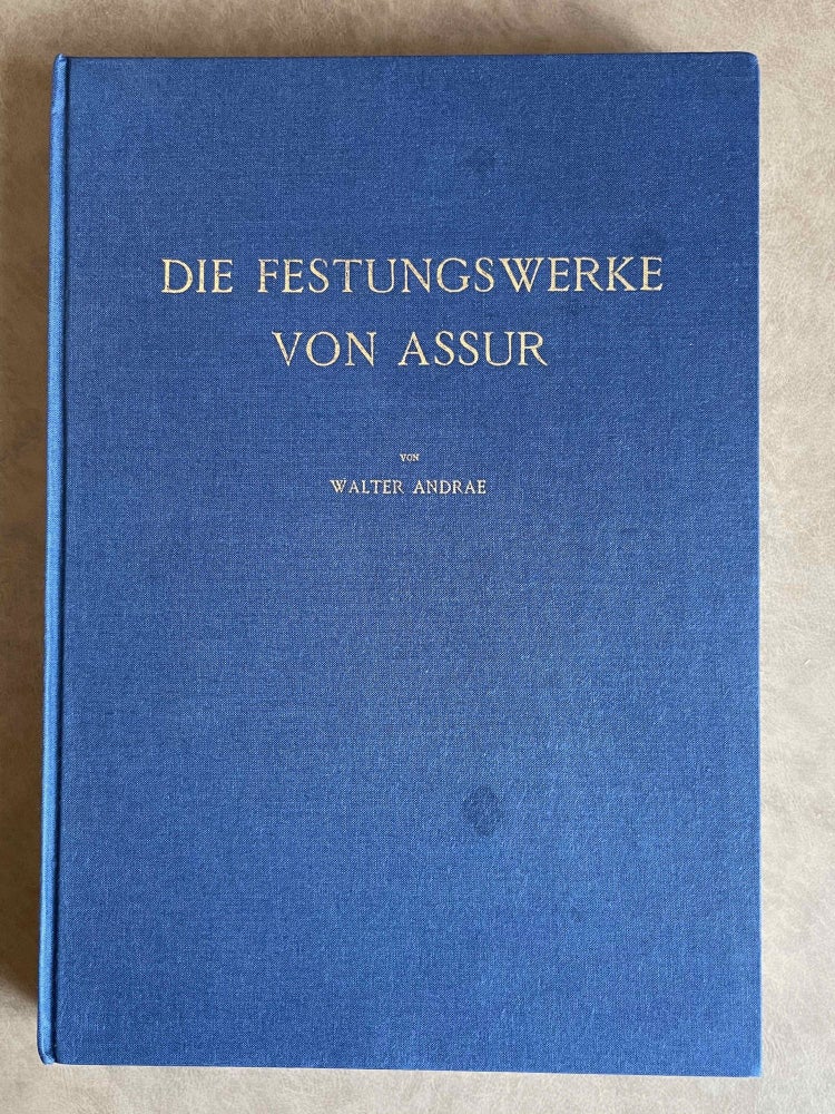Item #M7102c Die Festungswerke von Assur. Text- und Tafelband (complete). ANDRAE Walter.[newline]M7102c-00.jpeg