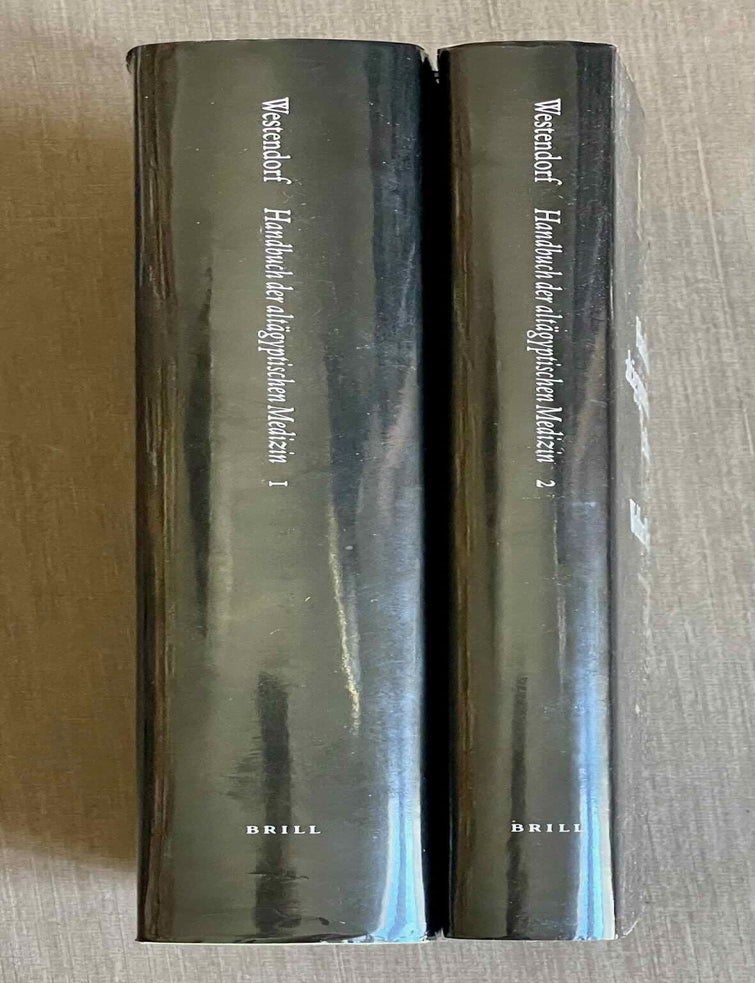 Item #M7154b Handbuch der alt&auml;gyptischen Medizin. 2 volumes (complete set). WESTENDORF Wolfhart.[newline]M7154b-00.jpeg