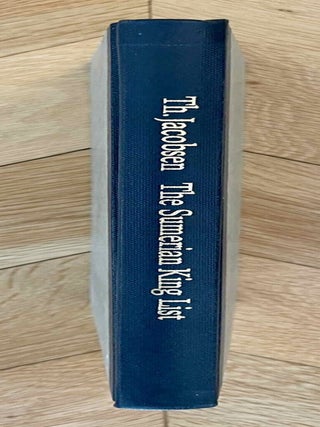 Item #M7422a The Sumerian king list. JACOBSEN Thorkild[newline]M7422a-00.jpeg